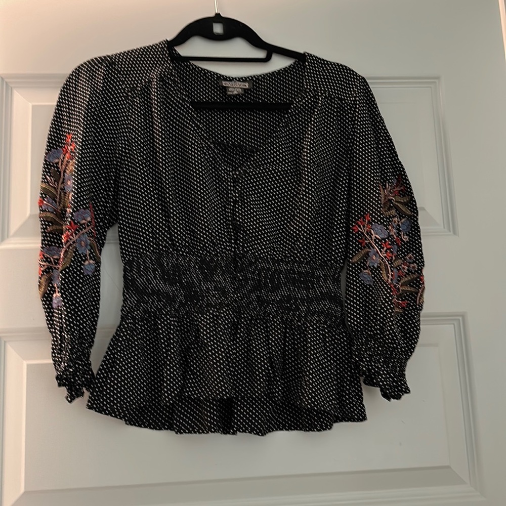 Angie Blouse with Sleeve Detail